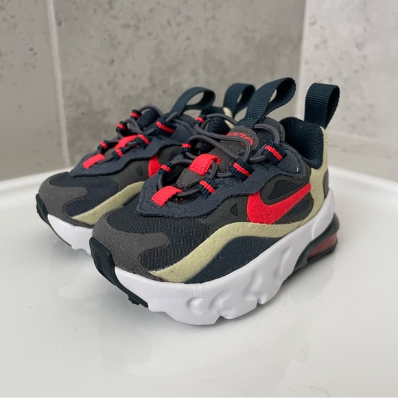 SOLD Nike Air Max 270 React TD Sneaker Size 2C - Picture 6 of 10